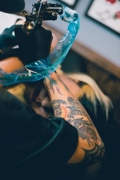 The best tattoo studios in Bali to get inked at Tattoo Allergy, Tattoo Process, Inner Arm Tattoo, Tattoo Photography, Healing Tattoo, Different Tattoos, Tattoo Life, Best Tattoo Designs, Tattoo Placement