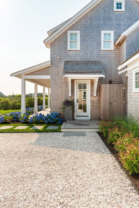 Nantucket Homes Exterior, Nantucket Style Homes Exterior, Nantucket Exterior, Hamptons Home Exterior, Nantucket Houses, Nantucket House, Nantucket Style Homes, Nantucket Cottage, Shingle House