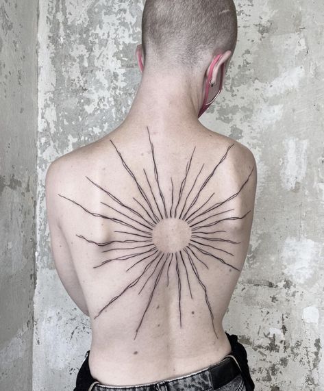 Tattoo Ideas For Girls Unique, Mandala Sun Tattoo, Circe Aesthetic, Girls Tattoo Ideas, Eclipse Tattoo, Tattoo Ideas With Meaning, Tattoo Sun, Men Tattoo Ideas, Sun Tattoo Designs