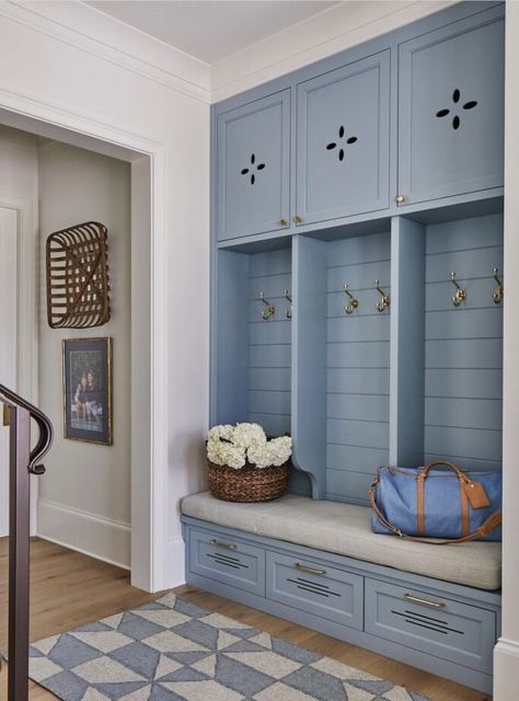 Coastal blue is trending and we are sharing how we incorporated this color into our super functional mudroom! Plus 25 more coastal blue mudroom designs to love! Beachy Mudroom, Coastal Mudroom Ideas, Blue Mudroom Cabinets, Blue Mud Room, Beach Mudroom, Beach House Mud Room, Mud Room Colors, Coastal Playroom, Beach House Mudroom