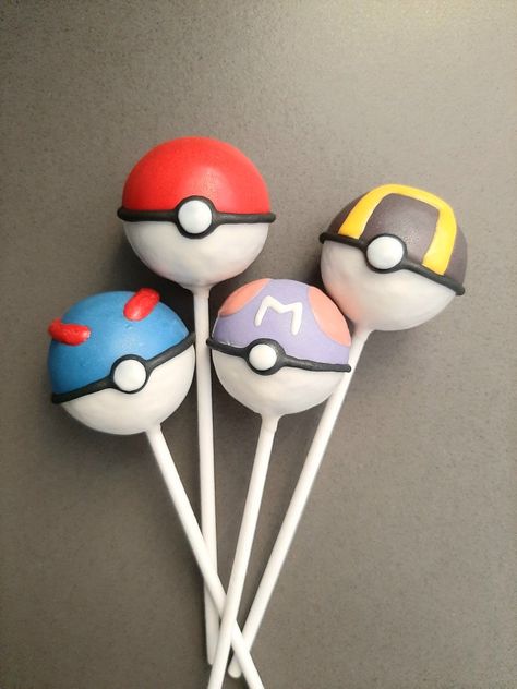 Pokemon Baking Ideas, Pokemon Themed Desserts, Pokemon Themed Party Food, Pokémon Themed Party, Pokémon Cakepops, Pikachu Cake Pops, Anime Cake Pops, Pokemon Dessert Ideas, Kirby Cake Pops