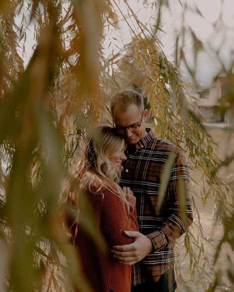 brittany ellen photo on Instagram: “Weeping willow portraits! My favs from Jacquie & Scott’s session 😍✨ . . . . . . . . . . . . . . #belleisledetroit #belleisleconservatory…” Willow Tree Couple Pictures, Willow Tree Engagement Photos, Willow Tree Photoshoot, Belle Isle Detroit, Fall Session, Fall Photography, Belle Isle, Weeping Willow, Willow Tree