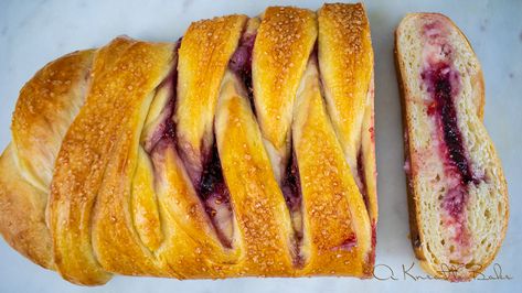 Raspberry Cream Cheese Sourdough, Cream Cheese Sourdough Bread, Sourdough Braided Bread, Braided Sourdough Bread, Sourdough Braid, Sourdough Raspberry, Raspberry Bread, Raspberry Cream Cheese, Cream Cheese Bread