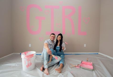 Nursery Reveal Photos, Gender Reveal Photoshoot With Family, Painting Gender Reveal Ideas, Paint Baby Announcement, Painting Nursery Photoshoot, Small Gender Reveal Ideas Families, Paint Gender Reveal Ideas, Simple Gender Reveal Photo Ideas, Private Gender Reveal Ideas For Couple