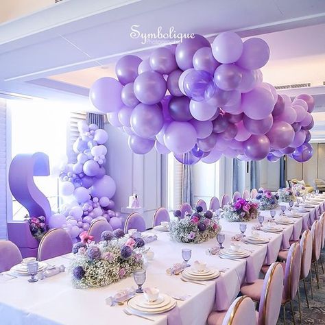 Lavender Balloon Garland With Flowers, Lavender And Gold Balloon Arch, Lavender Party Decorations Ballons, Baloon Decorations Lavender, Purple Shade Balloon Garland, Purple Birthday Decorations, Lavender Sunflower, Encanto Birthday, Purple Birthday Party