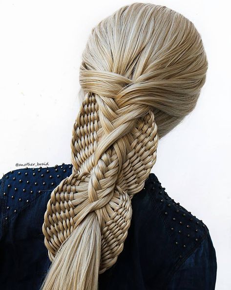 Snake Hairstyle, Snake Braid Hairstyles, Snake Braid, Infinity Braid, Avant Garde Hair, Beautiful Wigs, Hair Quality, Fish Tail Braid, Hair Transformation