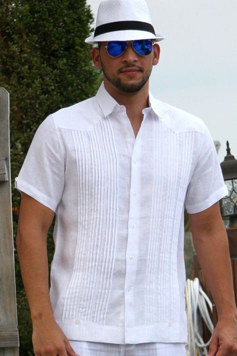 Guayabera Outfit, Guayabera Dress, Beach Wedding Groom Attire, Comfortable Casual Outfits, Beach Wedding Groom, Beach Wedding Outfit, Beach Wedding Attire, Groom Wedding Attire, Guayabera Shirt