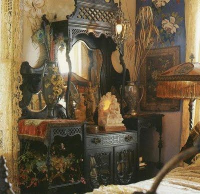 Gypsy House Designs: A Bit of Velvet & A Dash Of Lace Wizard Bedroom Aesthetic, Vintage Entryway Ideas, Medieval Interior Design, Wizard Bedroom, Meditation Corner In Bedroom, Eclectic Maximalism Bedroom, Soft Baroque, Whimsigoth Bedroom, Whimsigoth Fashion