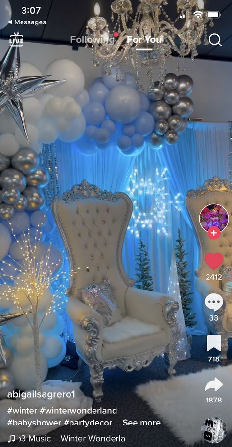 Sweet 16 Wonderland Theme, Winter Themed Balloon Arch, Winter Wonderland Quinceanera Theme Royal Blue, Cinderella Party Ideas Decoration, Cinderella Sweet 16 Centerpieces, Sweet 16 Winter Wonderland Decorations, Diamond Sweet 16 Theme, Winter Wonderland 18th Birthday Party, Blue Venue Quince