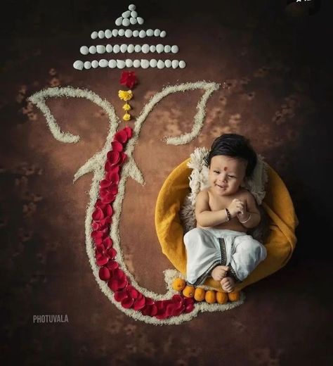 Indian Newborn Photography, Shravan Month Baby Photoshoot, Ganapati Theme Baby Photoshoot, Ganpati Baby Photoshoot, New Born Baby Boy Dresses Ideas, Baby 3 Month Photoshoot, Birthday Decorations At Home For Kids, Gudi Padwa Baby Photoshoot, Ganpati Baby Photoshoot Ideas