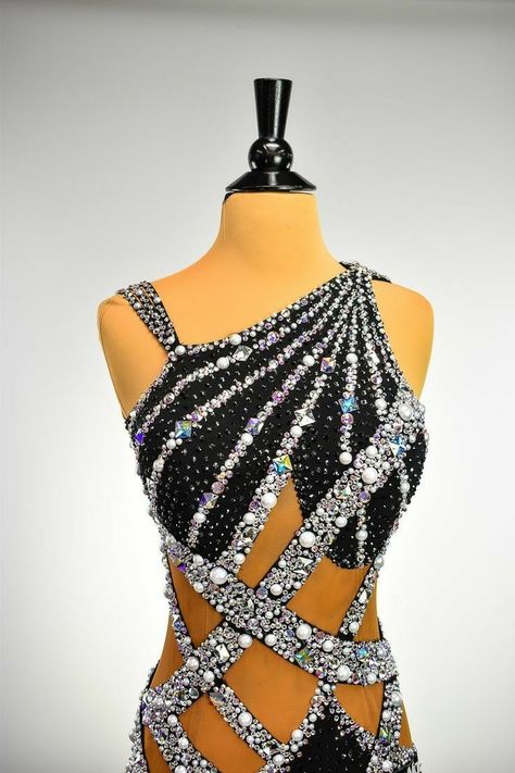 Freestyle Dance Outfits, Freestyle Dance Costumes, Roller Skating Dress, Samba Dress, Belly Dancer Costumes, Rhinestone Outfit, Freestyle Dance, Tap Costumes, Dance Costumes Ballroom