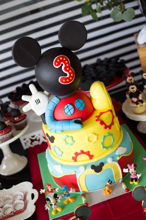 Disney Party Ideas Decorations, Clubhouse Party Ideas, Mickey Clubhouse Party, Mickey Birthday Cakes, Mickey Mouse Clubhouse Cake, Mickey Mouse Birthday Theme, Mickey Mouse Birthday Decorations, Mickey Mouse Birthday Cake, Hot Diggity Dog