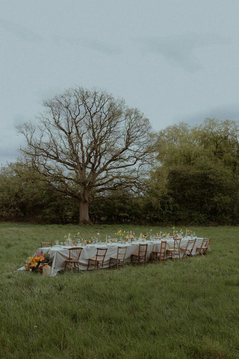 Ethereal Midsommar Wedding Inspiration - Green Wedding Shoes Midsommar Wedding, Ethereal Wedding Cake, Wildflower Crown, Summertime Wedding, Ethereal Wedding, Flower Crown Wedding, Wedding Look, Open Field, Flower Crowns