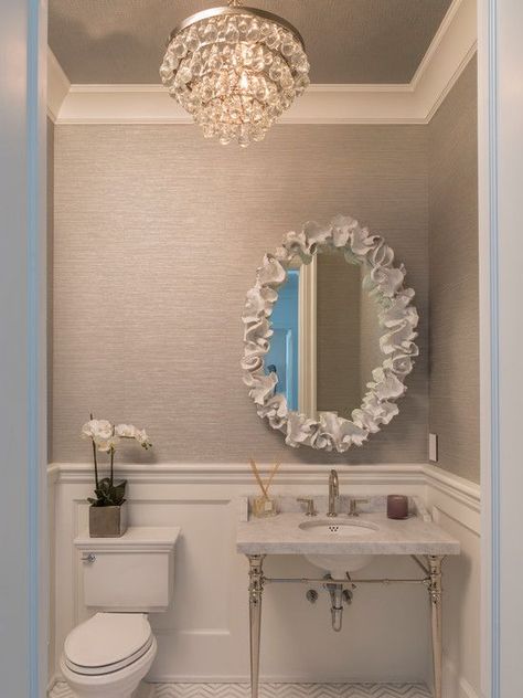 6 Ways to Give New Life to Old Ceilings Bling Chandelier, Powder Room Design, Bad Inspiration, Subway Tiles, Hamptons House, Half Bathroom, Trendy Bathroom, Bathroom Light Fixtures, Bath Room