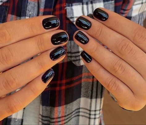 Plain Black Nails Short, Short Round Dark Nails, Black Nails Squoval, Short Nails Dark Colors, Black Shellac Nails Short, Short Black Arclyc Nails, Black Nails Short Simple, Black Manicure Short Square, Black Shellac Nails