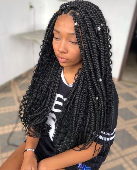 Box Braids with Curls and Metal Jewelry Plaits With Curls, Medium Box Braids With Curls, Box Braids With Curls, Box Braids Ideas, Box Braids Pictures, Red Box Braids, Triangle Box Braids, Large Box Braids, Colored Box Braids