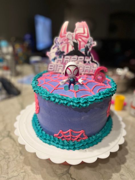 Spidie And Friends Cake, Spidey And His Amazing Friends Cake Diy, Girly Spiderman Cake, Ghost Spidey Birthday Cake, Spider Gwen Birthday Cake, Girl Spidey Birthday Party, Ghost Spider Birthday Party Ideas, Ghost Spider Cupcakes, Gwen Stacy Birthday Party