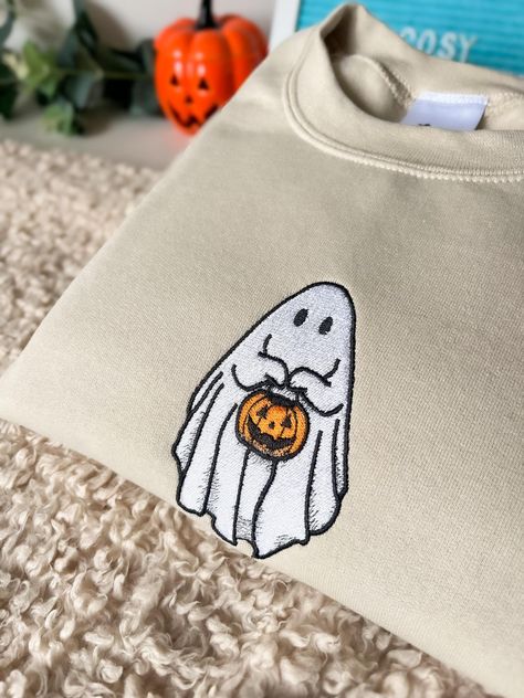 Lantern Embroidery, Ghost Holding A Pumpkin, Halloween Hoodies, Nice Clothing, Pistachio Cream, Fudge Brownie, Ghost Sweatshirt, Halloween Crewneck, Little Ghost