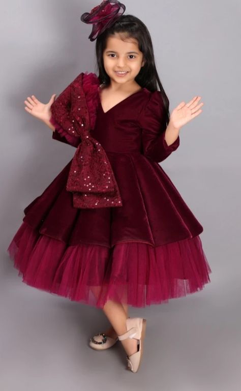 Velvet Gown For Kids, Velvet Frock For Kids, 1st Birthday Girl Dress, Gown For Kids, Baby Dress Tutorials, Girls Velvet Dress, Kids Party Wear Dresses