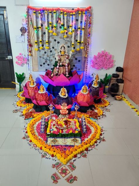 Asta Lakshmi theme Varalakshmi Vratam Poster Rangoli, Pooja Decoration, Preschool Decor, Decoration Theme, Rangoli Designs, Festival Decorations, Preschool, Festival, Birthday