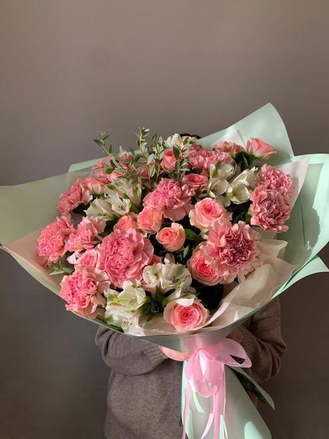 Light Pink Flower Bouquet, Pink And Green Bouquet, Luxury Flower Bouquets, Boquette Flowers, Flower Gift Ideas, Bouquet Gift, Flowers Bouquet Gift, Nothing But Flowers, Girly Aesthetic