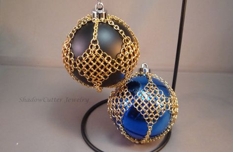 Christmas ornament ball, Chainmaille diamond shape cover, mat black or shiny blue with aluminum silver or brass gold