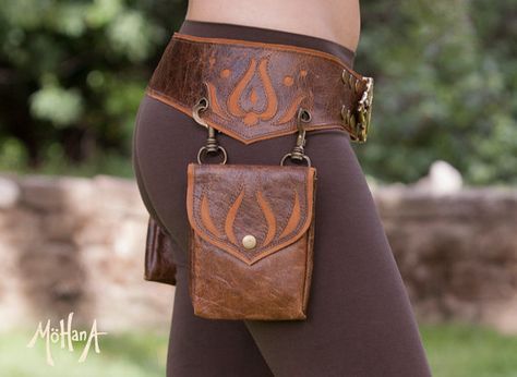 Mohana Leather Pocket Belt Bag - Marbled Brown and Tan Leather belt / bag Cinto Corset, Leather Pocket Belt, Ren Fest, Leather Waist Bag, Mk Handbags, Hip Belt, Utility Belt, Leather Pocket, Mk Bags