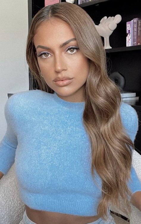 Blondish Brown Hair Color, Ash Brown Hair Olive Skin, Capuchino Hair Color, Light Coffee Hair Color, Vanilla Chai Hair Color, Hair 2023 Trends Women Color, Ashy Light Brown Hair, Braided Hairstyles Short, Free Hairstyle