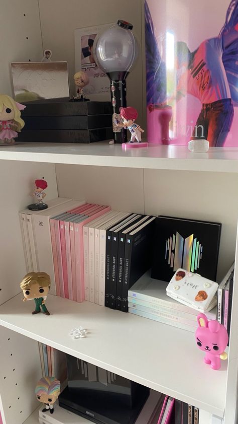 Yoonmin Proof, Bts Room Aesthetic, Bt21 Room, Bts Bedroom, Bts Room Decor, Cooky Bt21, Army Bedroom, Bts Diy, Bt21 Merch