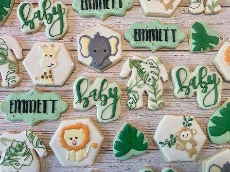 Pittsburgh Cookie Monster’s Instagram profile post: “The full set.. welcome baby Emmett! . . . . . . . . . . #babyshowercookies #customcookiespittsburgh #safaricookies #babyanimalcookies…” Safari Baby Shower Cookies, Safari Shower Ideas, Wild Baby Shower, Safari Baby Shower Boy, Cookies Decorated With Royal Icing, Lion Baby Shower, Safari Cookies, Jungle Safari Baby Shower, Baby Shower Safari Theme