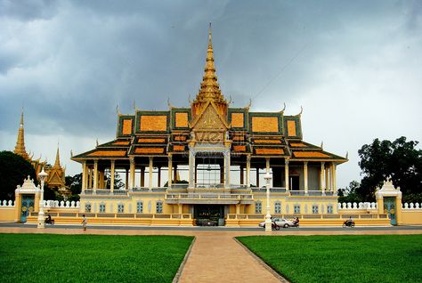 Cambodia, Phnom Penh, Palace, Golden Roof, Tourist Spots, Visits, Palace of Phnom Penh Cambodia, Phnom Penh, Palace, Golden Roof, Tourist Spots, Visits, Palace of Phnom Penh#Lovepik#photo Cambodia Phnom Penh, Phnom Penh Cambodia, Digital Media Marketing, Vi Design, Year Of The Rat, Imperial Palace, Outdoor Advertising, Phnom Penh, Tourist Spots