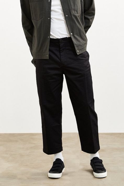 Urban Outfitters UO Relaxed Cropped Chino Pant Men’s Cropped Pants Outfit, Relaxed Fit Chino Cotton Twill Pants For Streetwear, Everyday Cotton Ankle-length Chinos, Everyday Ankle-length Chinos With Pockets, Slacks Outfit, Black Cotton Full-length Chinos, Cropped Chinos, Chinos Pants, Daily Fashion