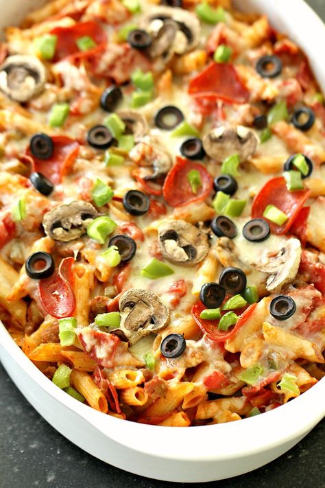 Pizza Pasta Casserole Recipe, Fun Pizza Recipes, Pizza Pasta Casserole, Pizza Pasta Bake, Pasta Casserole Recipes, Chicken Bacon Ranch Pasta, Six Sisters Stuff, Pizza Casserole, Pasta Casserole