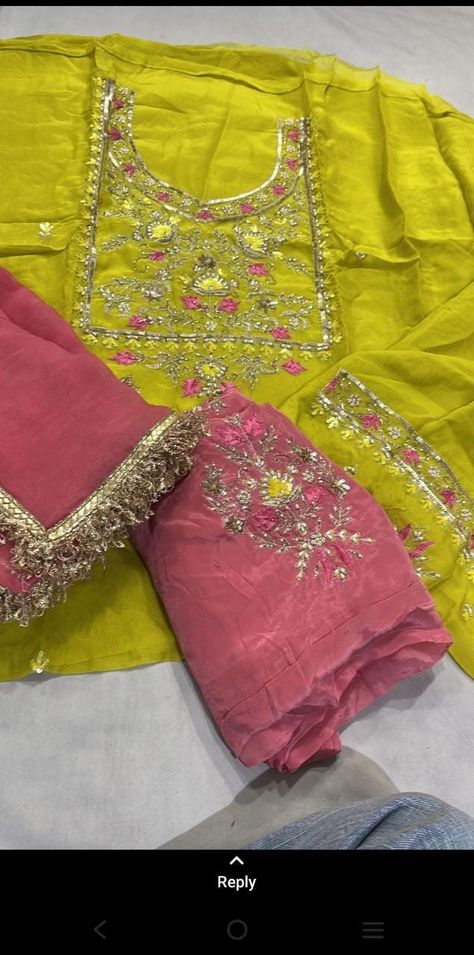 Thread Work Embroidery Suits Punjabi, Contrast Colour Combination Dresses, Suit Color Combinations Women, Punjabi Suit Colour Combination, Shadi Preparation, Velvet Pakistani Dress, Mayon Dresses, Designer Suits For Wedding, Top Designs For Women