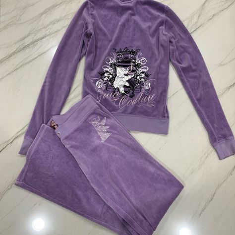 Purple Juicy Tracksuit, Purple Clothes Aesthetic, Internet Nostalgia, Purple Juicy Couture, Juicy Couture Track Suit, Tvd Dr, Juicy Tracksuit, Kylie Nails, Bad Education