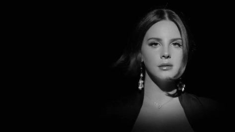 Lana Del Rey Wallpaper Laptop Hd, Lana Del Rey Pc Wallpaper, Lana Del Rey Wallpaper Laptop, Lana Del Rey Radio, Wallpapers Computer, Notebook Wallpaper, Images Terrifiantes, Lana Del Rey Quotes, Lana Del Rey Vinyl