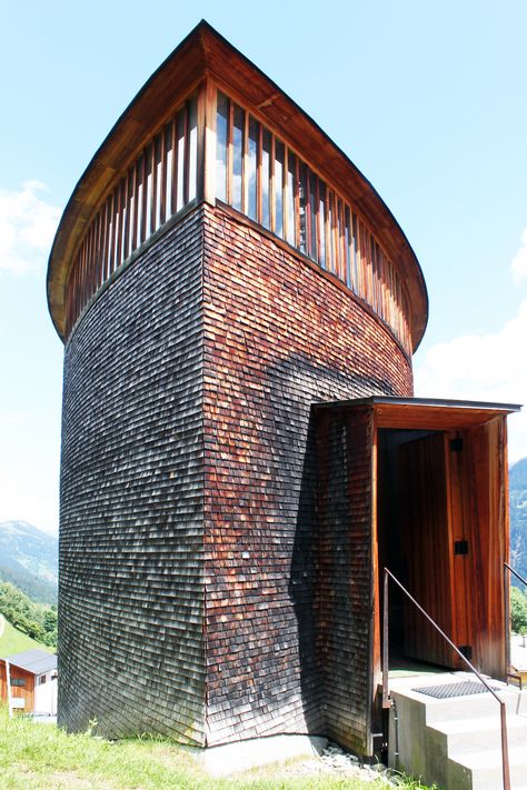 Famous Architecture Buildings, Shell Building, Zumthor Architecture, Mountain Chapel, Peter Zumthor Architecture, Education Tattoos, Tattoos Architecture, Tadao Ando Architecture, Concept Models Architecture