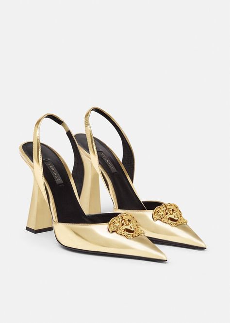 Versace Shoes Women, Versace Heels, Versace Women, Dr Shoes, Fashion Shoes Heels, Shoes Heels Classy, Versace Shoes, Classy Shoes, Fashion Slippers