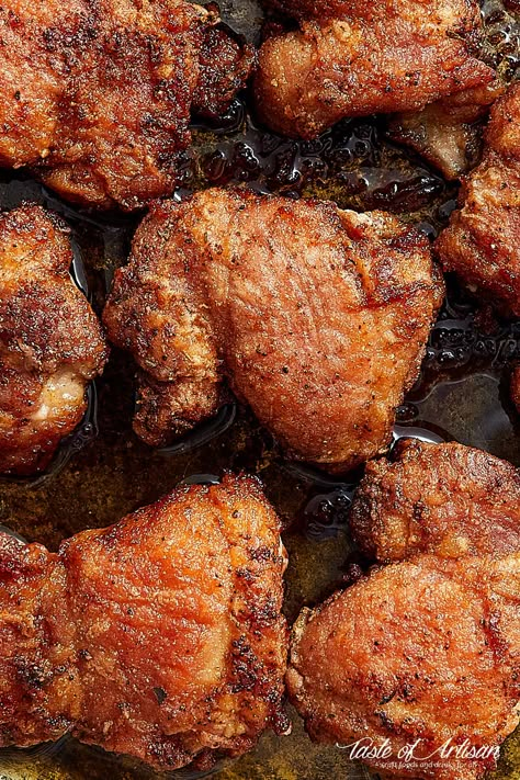 Fried Chicken Thighs Boneless, Fried Chicken Thigh Recipes, Pan Fried Chicken Thighs, Cooking Fried Chicken, Braised Chicken Breast, Fried Chicken Legs, Chicken Breast Crockpot Recipes, Crispy Chicken Thighs, Chicken Recipes Boneless