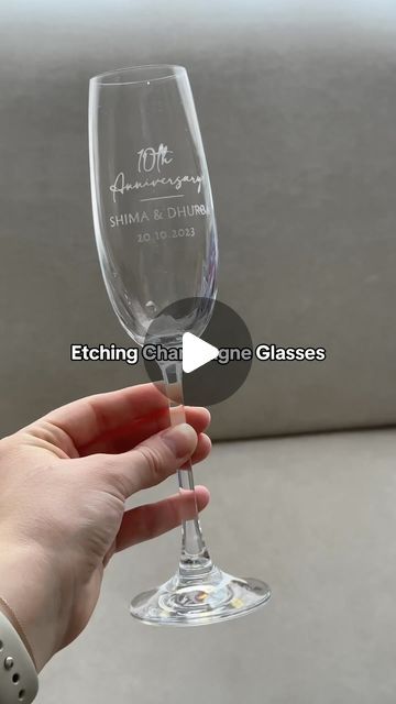 Wedding Champagne Glasses Diy, Cricut Etching, Etching Diy, Cricut Hacks, Wedding Champagne Glasses, Wedding Champagne, Champagne Wedding, Champagne Glasses, Cricut Projects