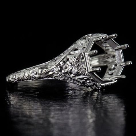 Vintage Wedding Rings 1920s Antique, Antique Engagement Rings Edwardian, Antique Engagement Rings Vintage 1920s, Filigree Engagement Ring Vintage, Classic Jewelry Pieces, Antique Engagement Rings Vintage, Vintage Style Engagement Rings, Filigree Engagement Ring, Floral Engagement Ring