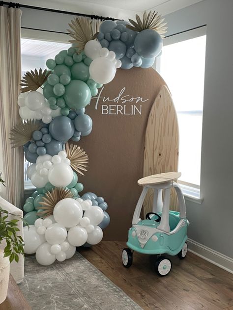 Surf Party Balloons, Vintage Beach Theme Party, Beach Themed Balloon Garland, Boho Beach Balloon Garland, Baby On Board Balloon Arch, The Big One Surf Birthday Balloon Arch, Surf Balloon Garland, Surfs Up Birthday Party Decoration, Surf Theme Party Decorations