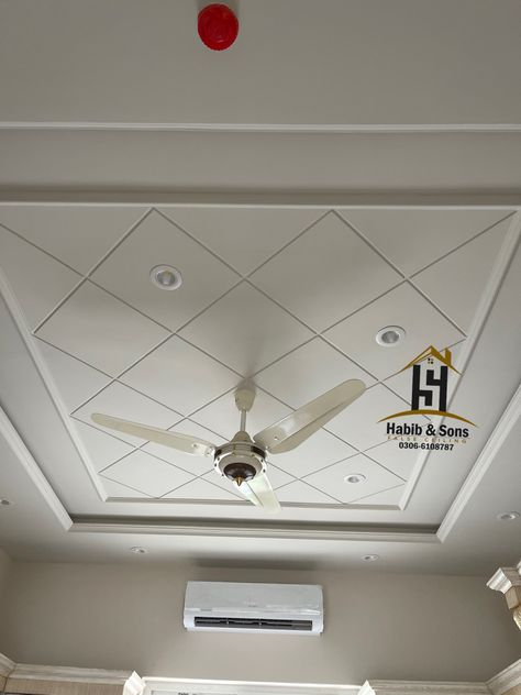 Simple Dinning Ceiling Design, False Ceiling Design For Bedroom With Fan, Gypsum False Ceiling For Hall Modern, Kitchen Pop Roof Design, New Fall Ceiling Design For Bedroom, Kitchen Pop Design Simple, Pop Work On Wall, Cilling Design Interiors Ceilings, Pop Design For Roof Simple Bedroom