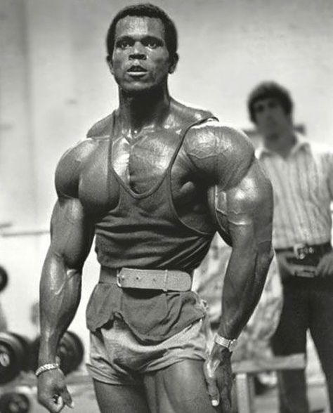 Classic Physique Bodybuilding, Serge Nubret, Classic Physique, Arnold Schwarzenegger Bodybuilding, Aesthetics Bodybuilding, Schwarzenegger Bodybuilding, Arnold Classic, Muscle Hunks, Mr Olympia