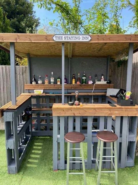 Bar Made From Pallets, Bar Pallet, Patio Plan, Diy Patio Ideas, Balcony Decoration, Balcony Ideas Apartment Outdoor, Pallet Bar, Backyard Bar, Balcony Ideas Apartment