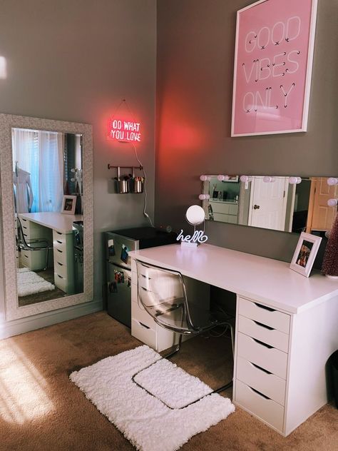 Bedroom With Fridge Ideas, Vanity Neon Sign, Room Mini Fridge Ideas, Bedroom Ideas With Mini Fridge, Mini Fridge Room Ideas, Aesthetic Room Ideas Pictures, Fridge In Room Ideas, Mini Fridge Bedroom Ideas, Desk Mini Fridge