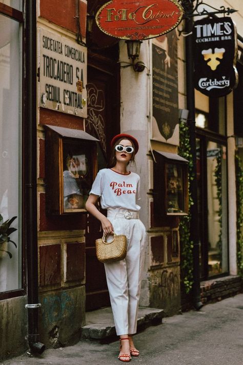 Paperbag Trousers, White Summer Outfits, Peg Trousers, White Pants Outfit, Velvet Sandals, High Waist Trousers, All White Outfit, White Trousers, Suit Trousers