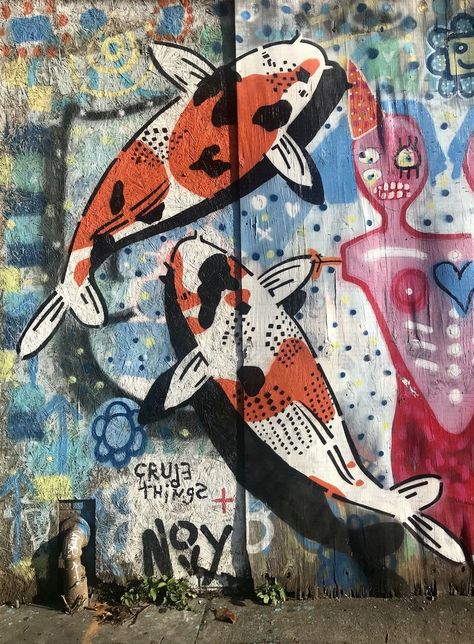 Graffiti Pieces, Graffiti Piece, Southern Art, Propaganda Art, Graffiti Murals, Art Walk, Under Water, Fish Painting, Stencil Art