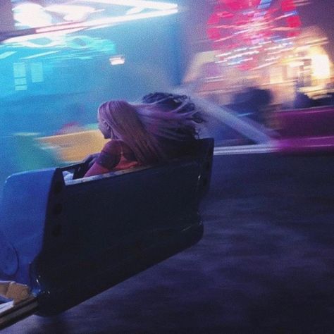 Euphoria Carnival Scene, Euphoria Fair Scene, Euphoria Widget, Euphoria Vibes, Hunter Schafer, Big Love, American Horror Story, Best Shows Ever, Series Movies