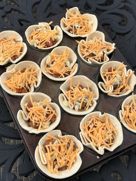 Lil’ Taco Cups – Basic Kneads Mini Taco Boats, Easy Taco Appetizers For A Party, Taco Hors D’oeuvres, Tacos In Cupcake Pan, Mini Taco Appetizers Parties Food, Taco Ranch Bites Recipe, Taco Cones Recipe, Taco Meat Appetizer, Taco Cupcakes With Cornbread